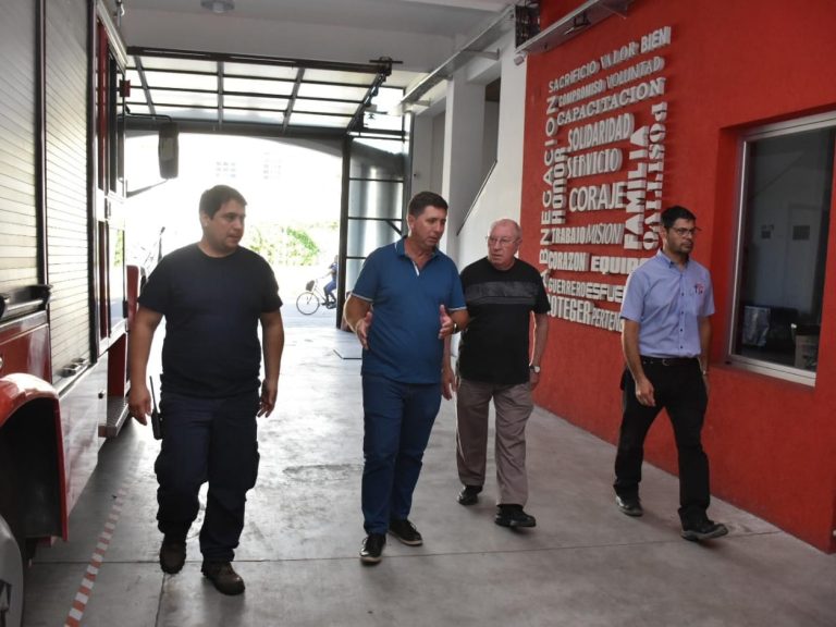 Encuentro con Bomberos en Esperanza