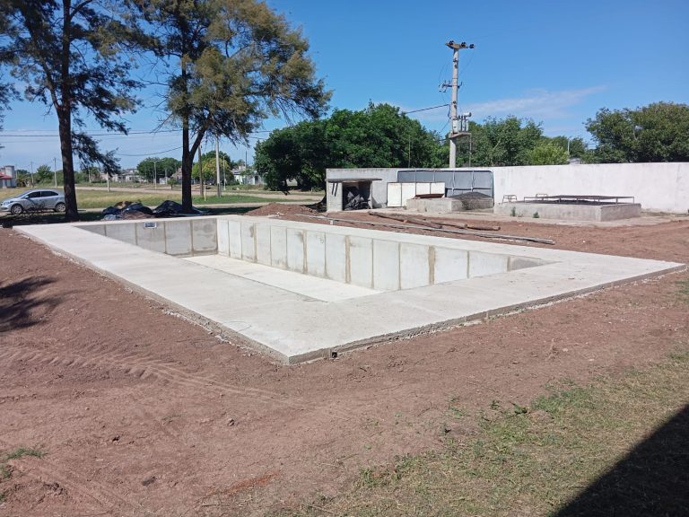 Deporte y Recreación en María Luisa: Un paso firme en la construcción del natatorio comunal