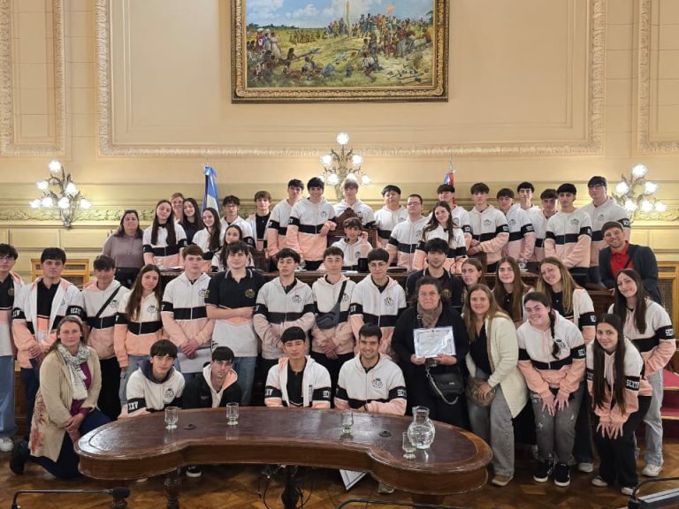 Jóvenes de Las Colonias en el Senado